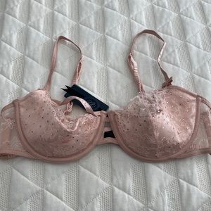 NWT Victoria’s Secret Designer Collection Bra